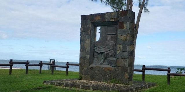 Matthew flinders memorial 1803  (1)